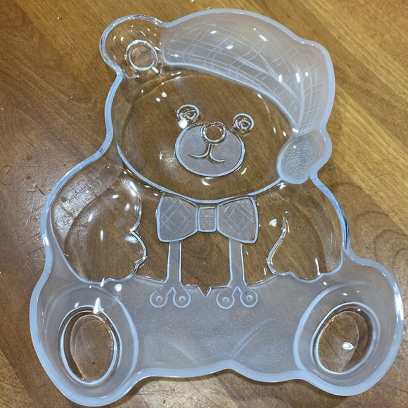 Mikasa, holiday bear platter. - Picture 4 of 10
